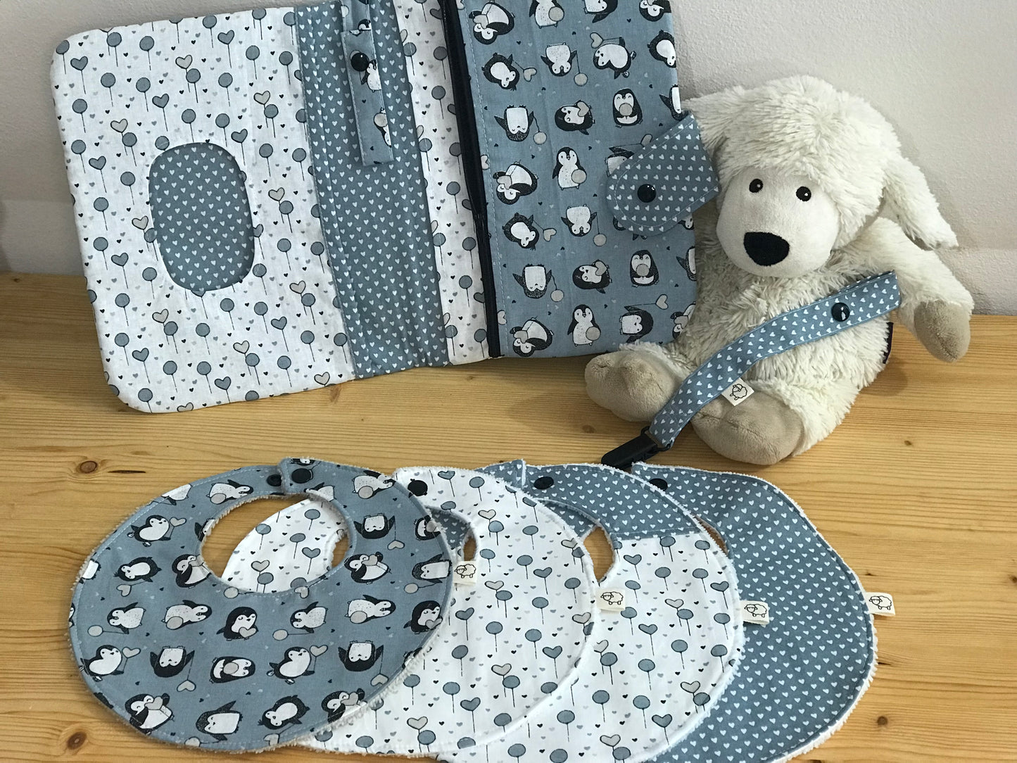 Set Neonato Pinguini in love